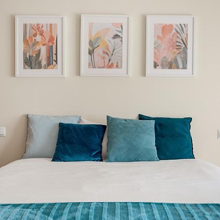 Joivy Stylish City Centre Flat With Parking Maía Exterior foto