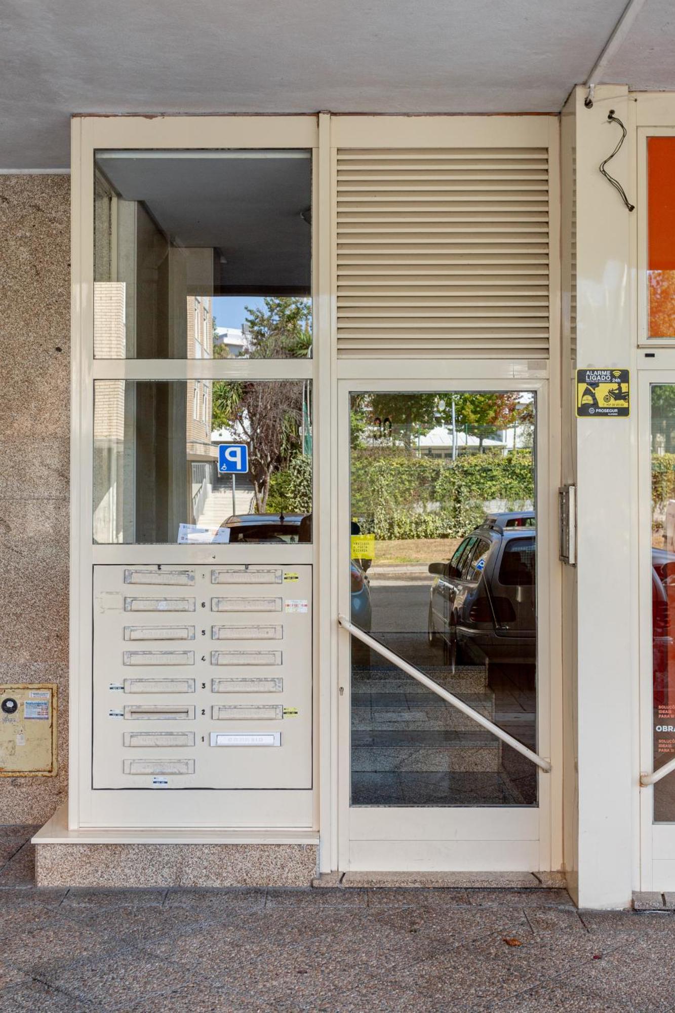 Joivy Stylish City Centre Flat With Parking Maía Exterior foto